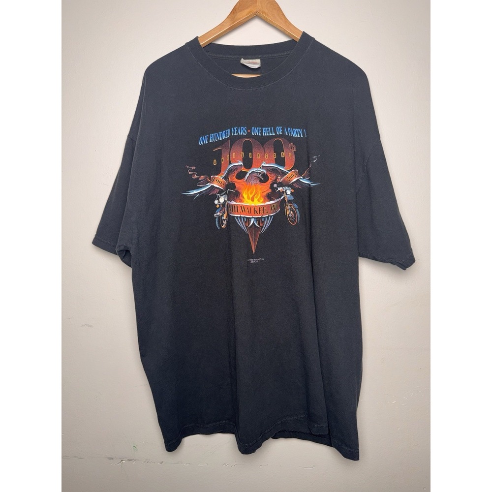 Vintage Hanes 2003 Milwaukee Wisconsin 100th Anniversary Biker T-Shirt Black 2XL